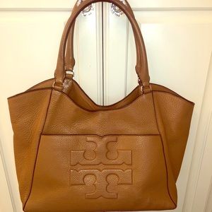 Tory Burch Bombe T Leather Bag